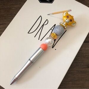 Disney Doorables: The Lion King: Simba 100 years handmade beaded pen